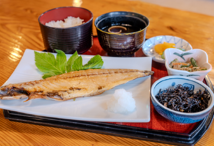 サバの干物定食