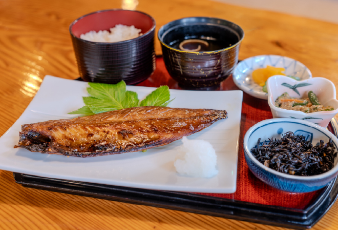 サバのみりん干し定食
